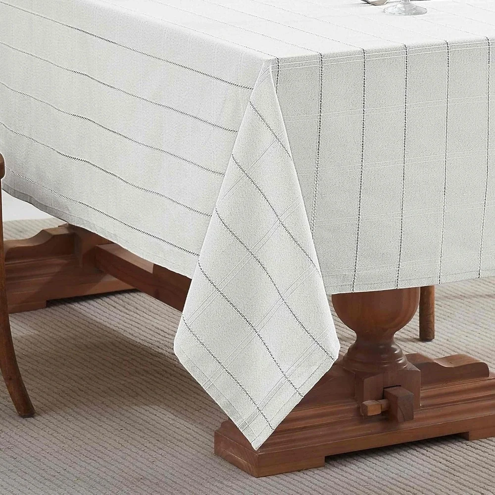 Izod Chadwick Lurex 60 x 144